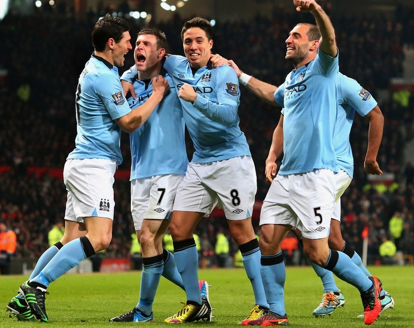 曼城欧冠征途：伤病潮中逆袭，铸就王者传奇